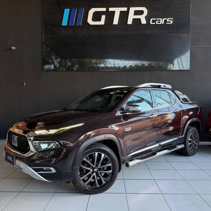 FIAT TORO 2.0 16V TURBO DIESEL RANCH 4WD AT9 FIAT TORO 2.0 16V TURBO DIESEL RANCH 4WD AT9